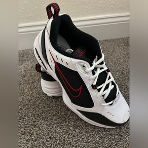 New NIKE Air Monarch Low Top Shoes 2013 Size Men’s 9.5